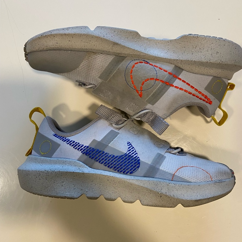 NIKE size 3 kid’s sneakers